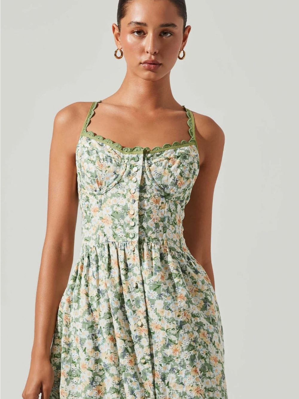 Astr green floral maxi dress with cream and peach accents - Picture 2 of 9
